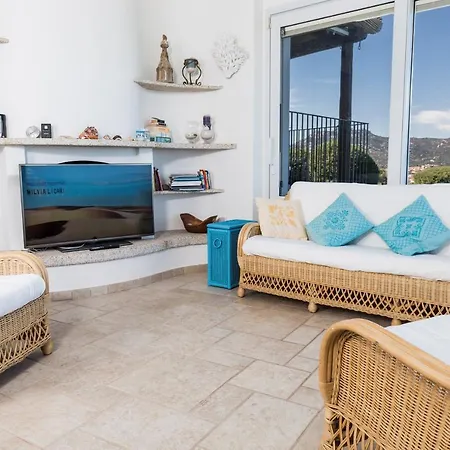 Sleeps 11 With Pool And Air Con *