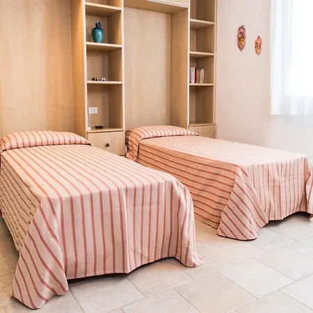 Вилла Sleeps 11 With Pool And Air Con Cala Bitta