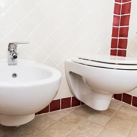 Вилла Sleeps 11 With Pool And Air Con